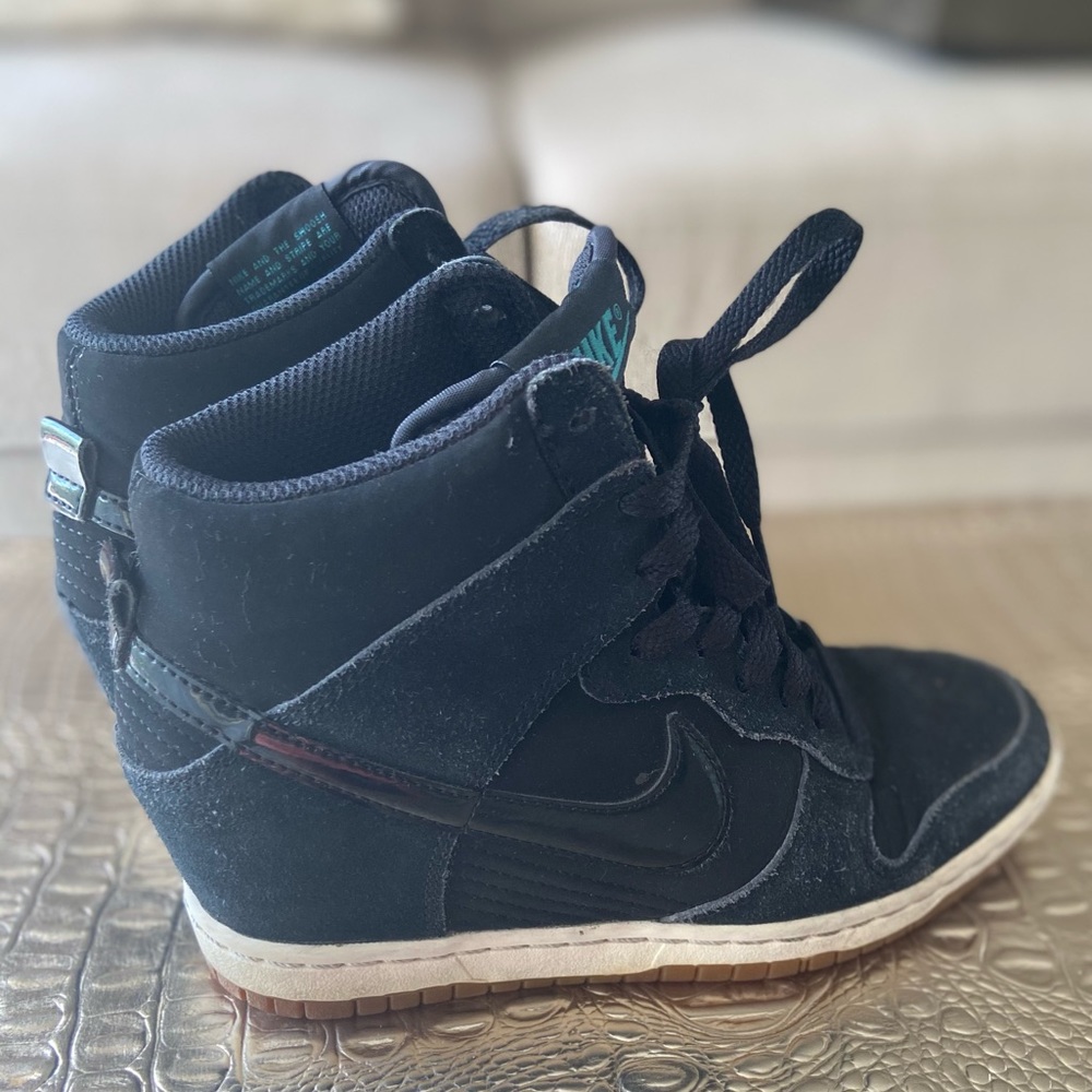 Nike Sky Hi Dunk